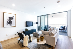 b571c9a2-da20-4094-a2b8-513718a3fd6b-w2000-h1343